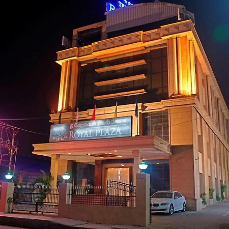Hotel Royal Plaza Chennai Zewnętrze zdjęcie