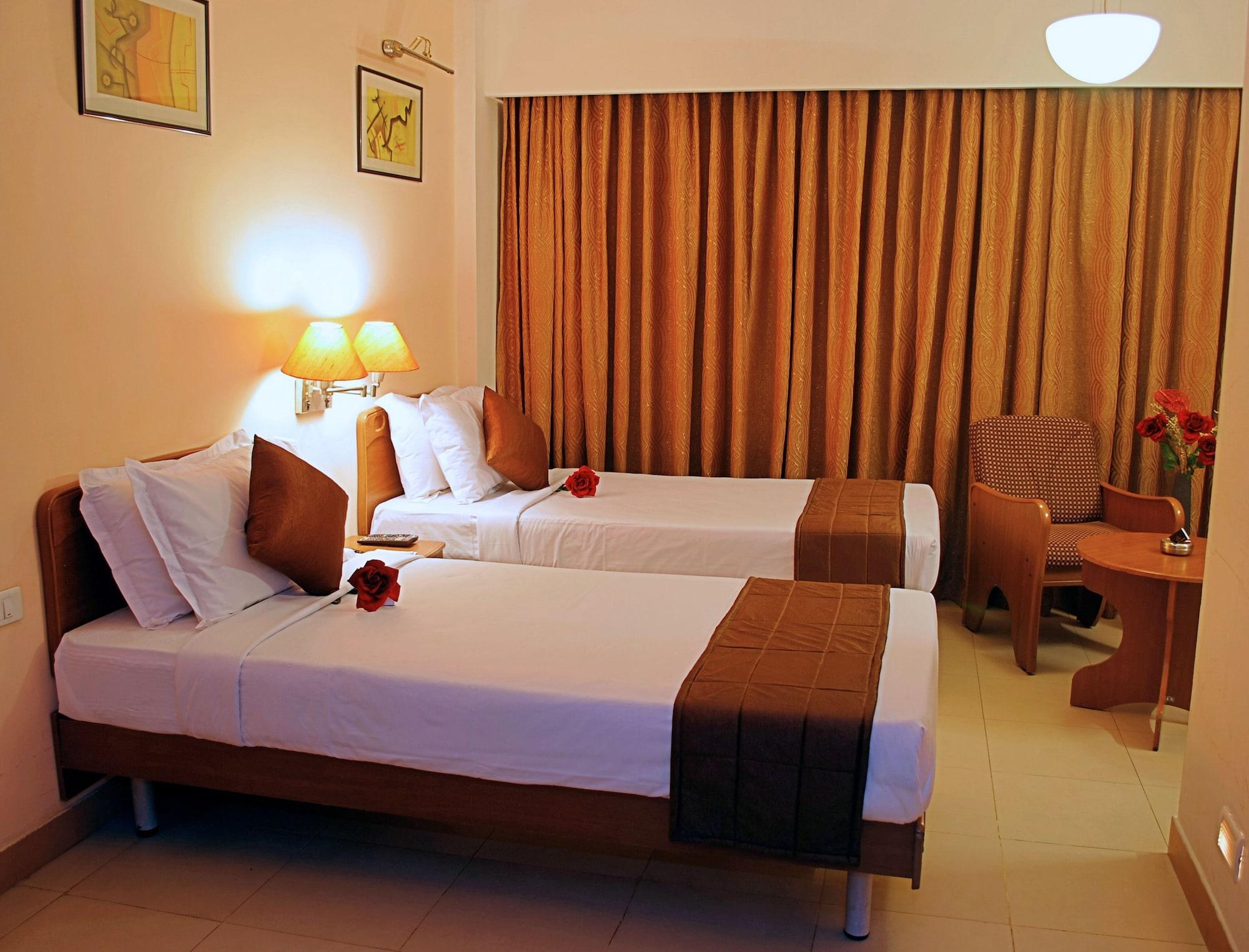 Hotel Super Townhouse Koyambedu Chennai Zewnętrze zdjęcie