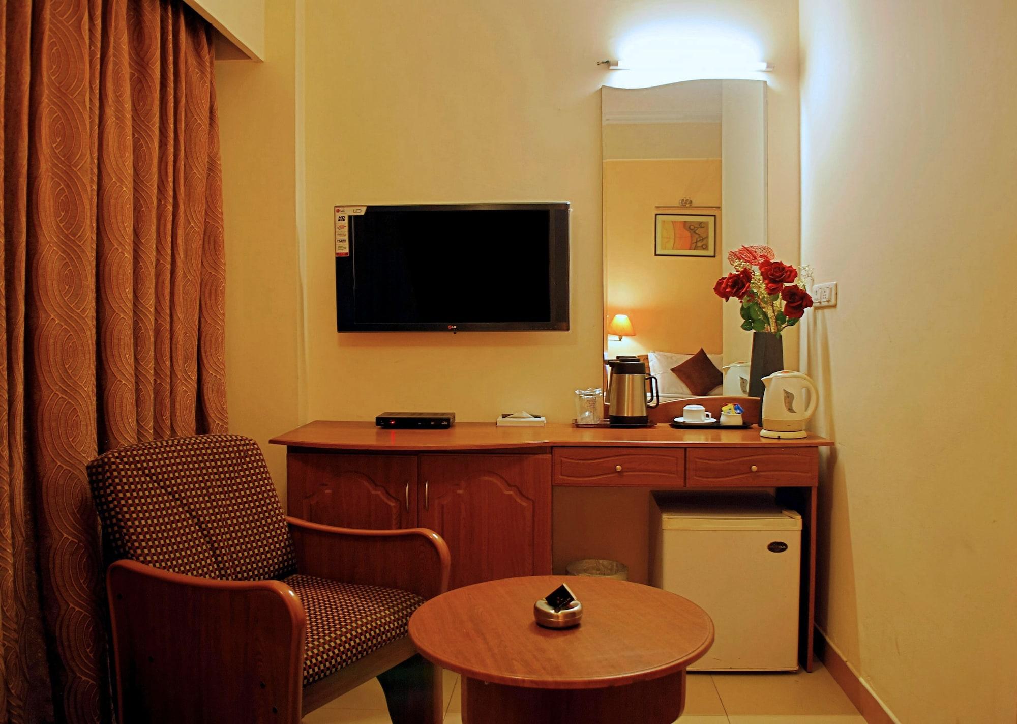 Hotel Super Townhouse Koyambedu Chennai Zewnętrze zdjęcie