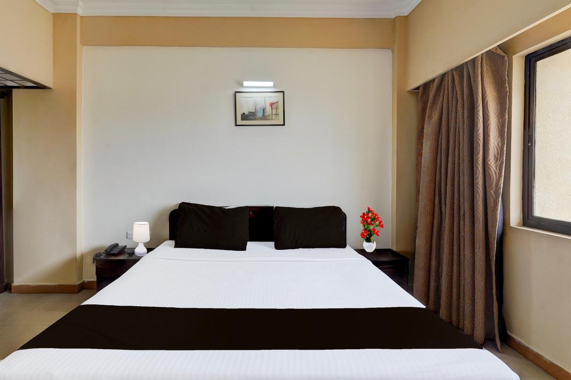 Hotel Super Townhouse Koyambedu Chennai Zewnętrze zdjęcie