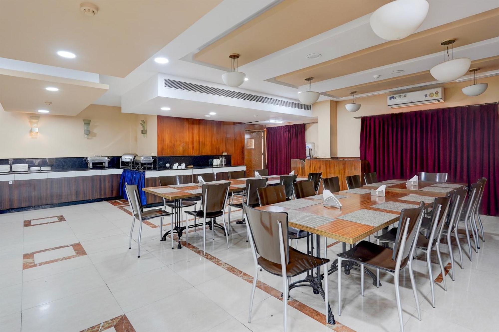 Hotel Super Townhouse Koyambedu Chennai Zewnętrze zdjęcie