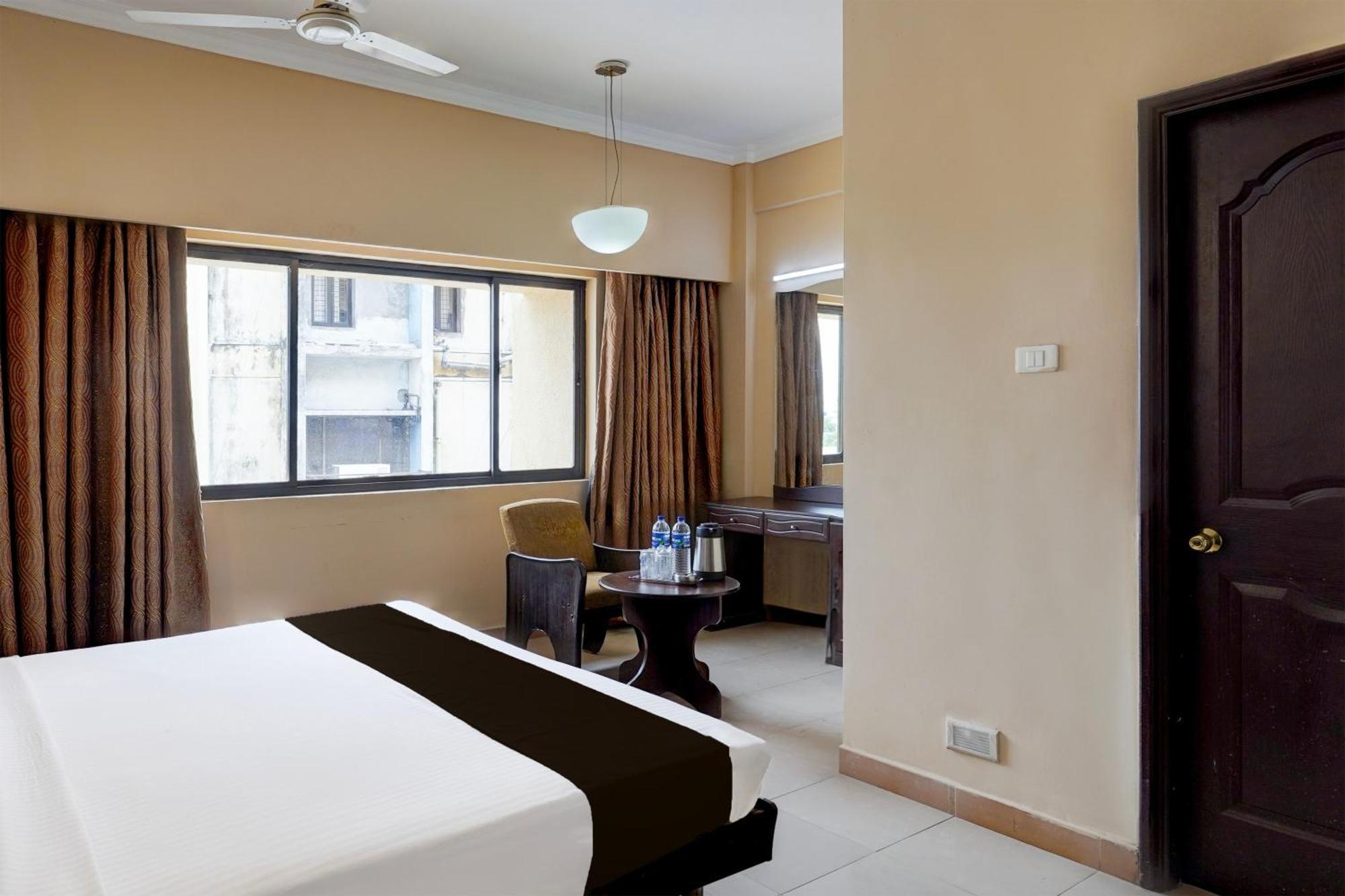 Hotel Super Townhouse Koyambedu Chennai Zewnętrze zdjęcie