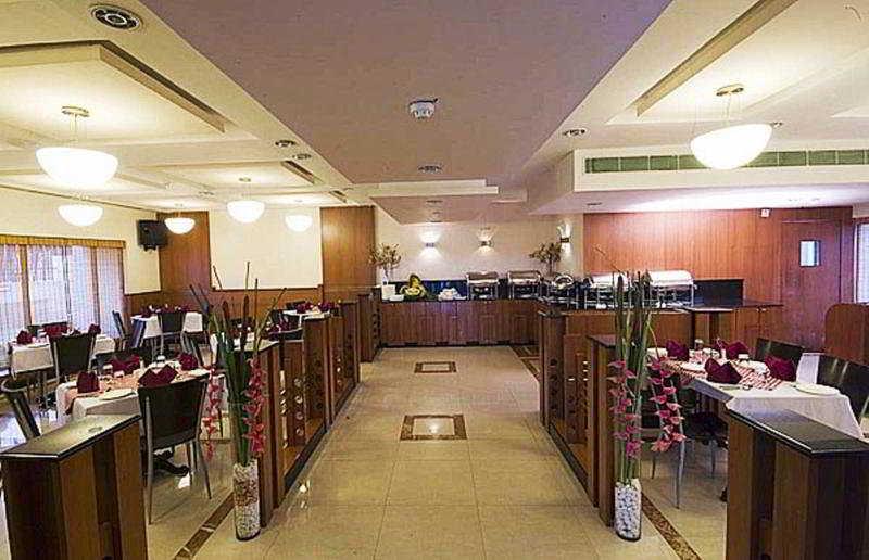 Hotel Super Townhouse Koyambedu Chennai Zewnętrze zdjęcie