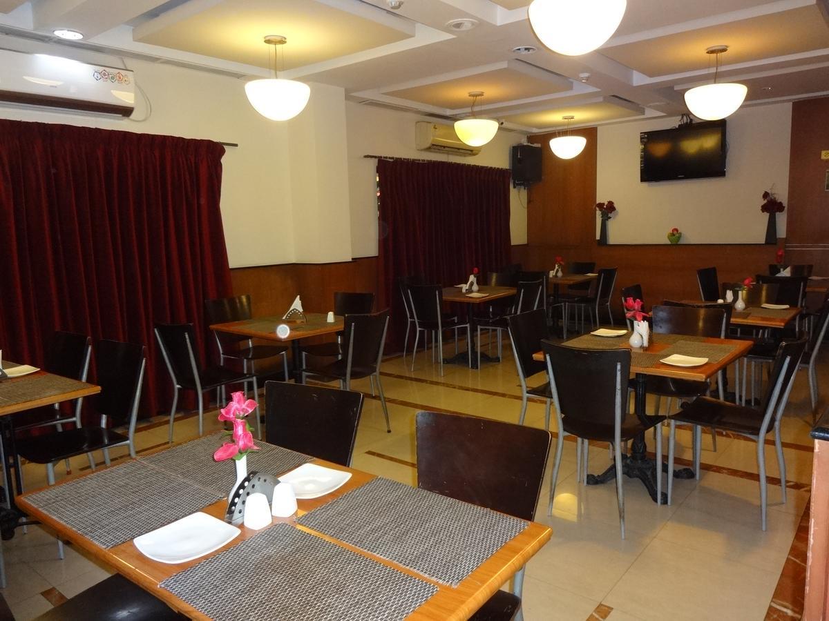Hotel Super Townhouse Koyambedu Chennai Zewnętrze zdjęcie